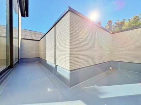 �_�ސ쌧����s����������3���ڂ̐V�z��ˌ��Ẵo���R�j�[