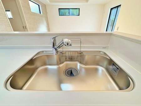 �_�ސ쌧����s����������3���ڂ̐V�z��ˌ��ẴL�b�`��