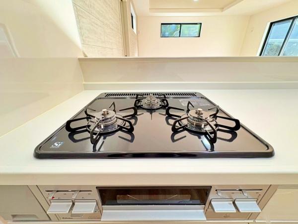 �_�ސ쌧����s����������3���ڂ̐V�z��ˌ��ẴL�b�`��