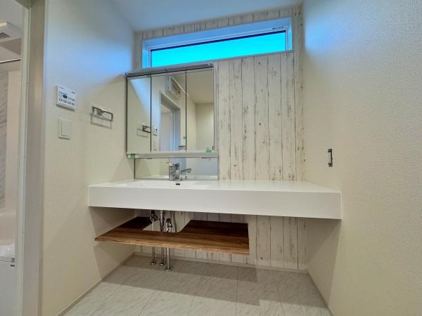 �_�ސ쌧���l�s�ۓy�P�J�挠����1���ڂ̐V�z��ˌ��Ă̐��ʑ�E���ʏ�