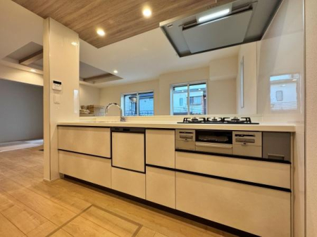 �_�ސ쌧���l�s�ۓy�P�J�挠����1���ڂ̐V�z��ˌ��ẴL�b�`��