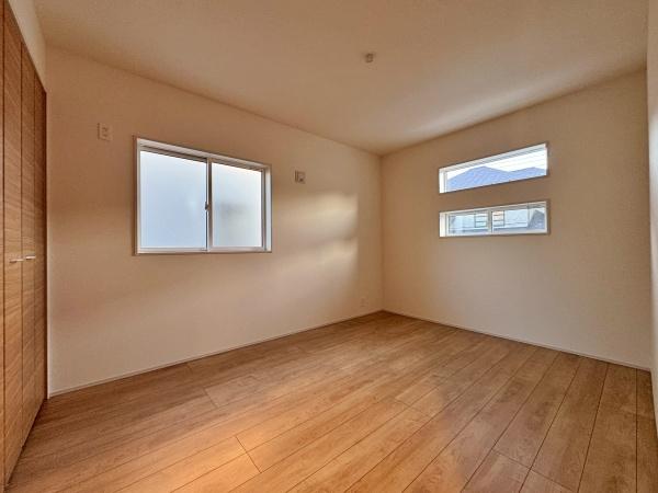 �_�ސ쌧���l�s�ۓy�P�J�挠����1���ڂ̐V�z��ˌ��Ă̐Q��