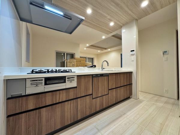 �_�ސ쌧���l�s�ۓy�P�J�挠����1���ڂ̐V�z��ˌ��ẴL�b�`��