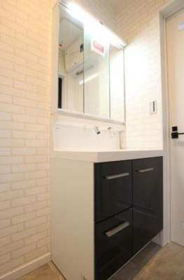 �_�ސ쌧���l�s�˒ˋ拂��6���ڂ̒��È�ˌ��Ă̐��ʑ�E���ʏ�