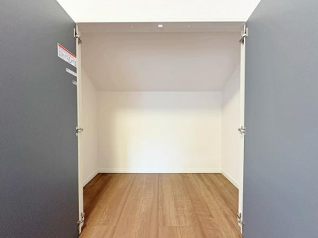 �_�ސ쌧���l�s�ۓy�P�J���Ց�̒��È�ˌ��Ă̎��[