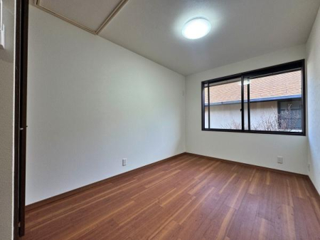 �_�ސ쌧���l�s���i�c��̒��È�ˌ��Ẵ��r���O�ȊO�̋���