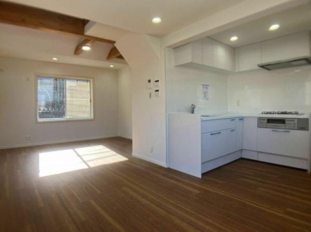 �_�ސ쌧���l�s�˒ˋ敽��1���ڂ̒��È�ˌ��Ẵ��r���O