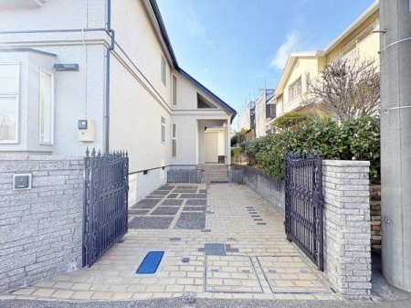 �_�ސ쌧���l�s��搼����2���ڂ̒��È�ˌ��Ă̒��ԏ�