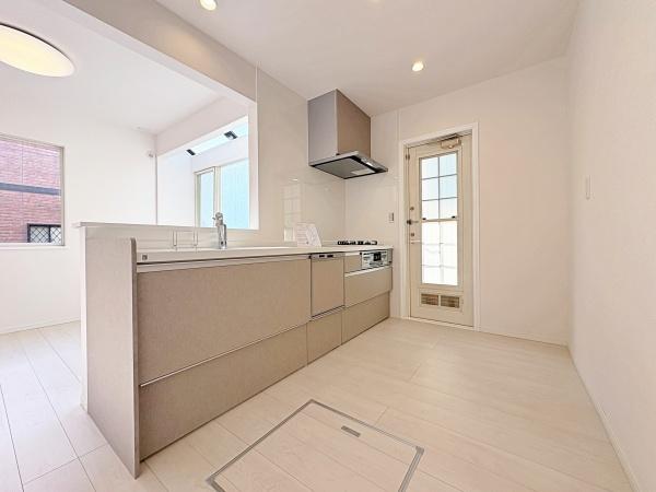 �_�ސ쌧���l�s��搼����2���ڂ̒��È�ˌ��ẴL�b�`��