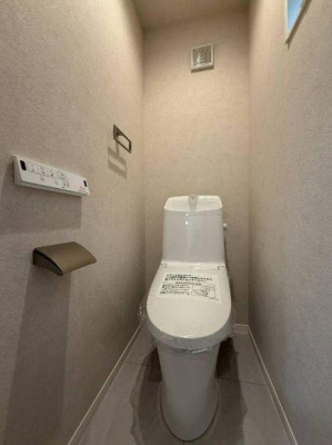 �����s��c�撆�n��1���ڂ̒��È�ˌ��Ẵg�C��