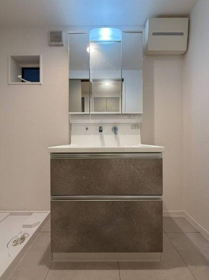 �����s��c�撆�n��1���ڂ̒��È�ˌ��Ă̐��ʑ�E���ʏ�