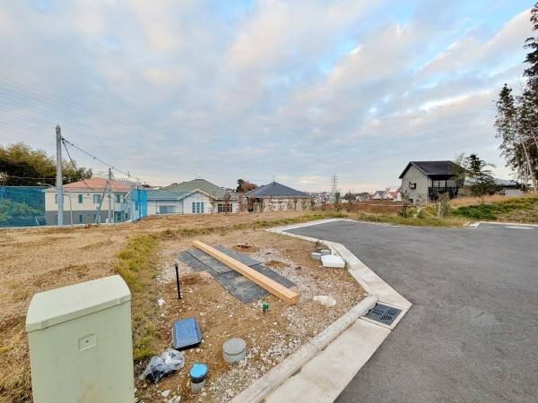 �_�ސ쌧���l�s�˒ˋ�����̐V�z��ˌ��Ă̏Z�˂���̒��]�ʐ^