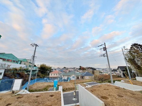 �_�ސ쌧���l�s�˒ˋ�����̐V�z��ˌ��Ă̏Z�˂���̒��]�ʐ^