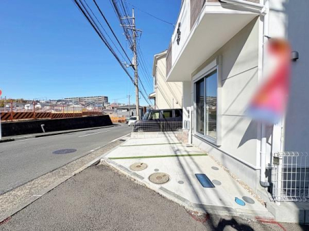 �_�ސ쌧���l�s���攒��7���ڂ̐V�z��ˌ��Ă̒��ԏ�