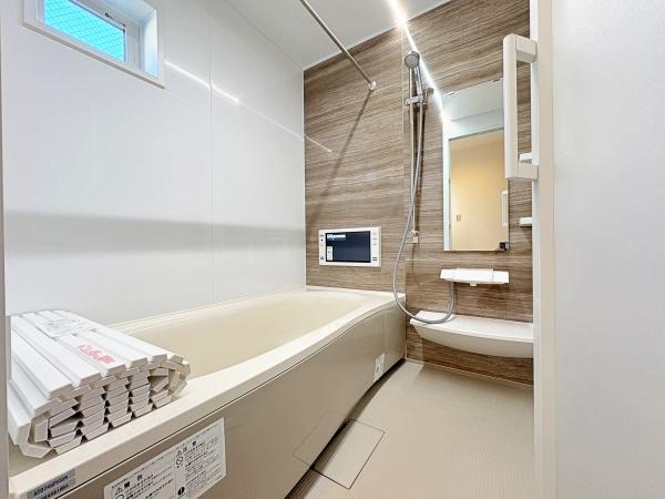 �_�ސ쌧���l�s���攒��7���ڂ̐V�z��ˌ��Ă̗���