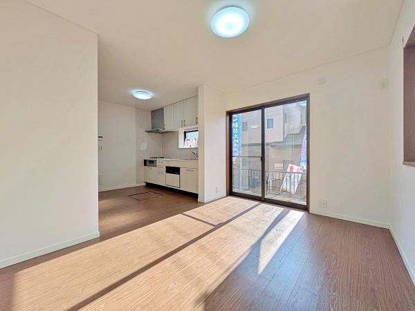 �_�ސ쌧���l�s������䒬�̒��È�ˌ��Ẵ��r���O