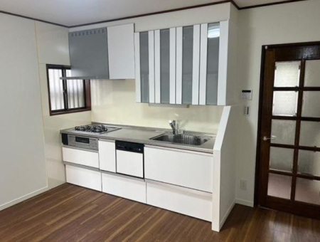 �_�ސ쌧���l�s���撆����1���ڂ̒��È�ˌ��ẴL�b�`��