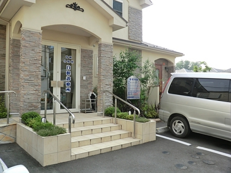 �_�ސ쌧���l�s���撆����1���ڂ̒��È�ˌ��Ă̎��ӊ�