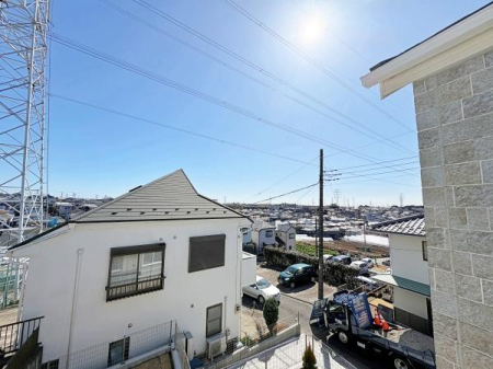 �_�ސ쌧���l�s���擌��]���u�̐V�z��ˌ��Ă̏Z�˂���̒��]�ʐ^