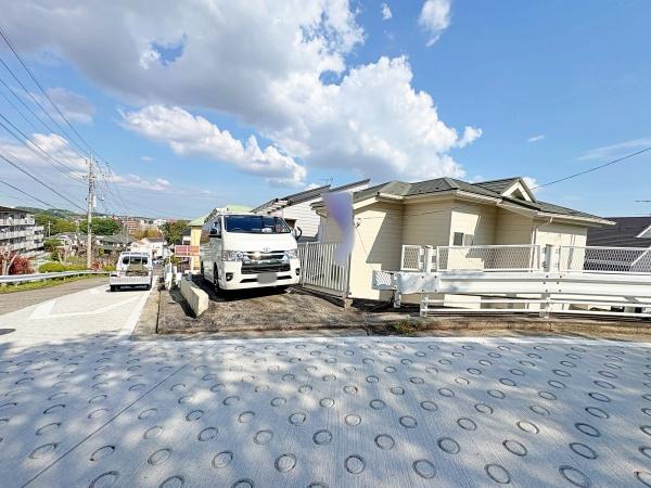 �_�ސ쌧���l�s�΋�\���s�꒬�̒��È�ˌ��Ă̒��ԏ�