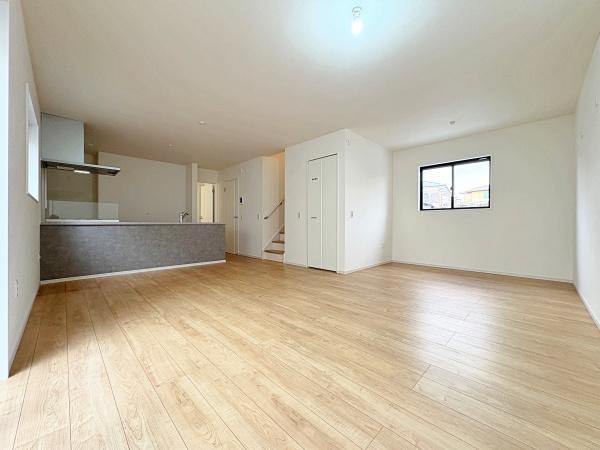 �_�ސ쌧���l�s���J�扺���J3���ڂ̐V�z��ˌ��Ẵ��r���O