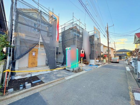 �_�ސ쌧���l�s���J��{��2���ڂ̐V�z��ˌ��Ă̑O�ʓ��H�܂ތ��n�ʐ^