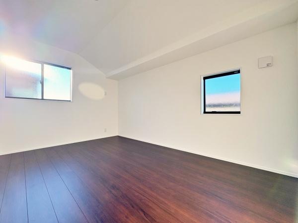 �_�ސ쌧���l�s���J�扺���J3���ڂ̐V�z��ˌ��Ă̗m��