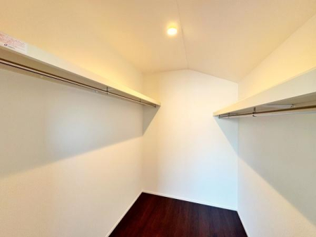 �_�ސ쌧���l�s���J�扺���J3���ڂ̐V�z��ˌ��Ă̎��[