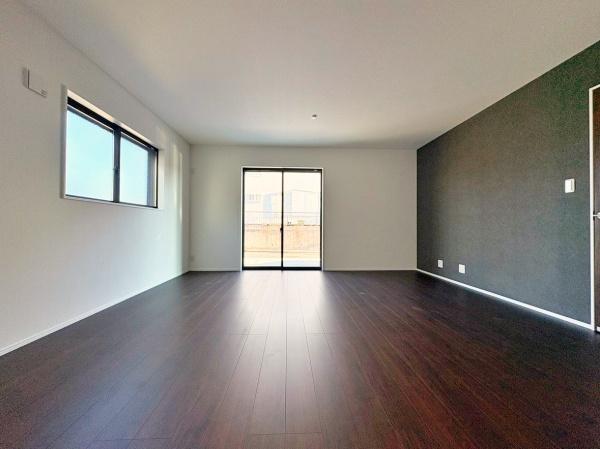 �_�ސ쌧���l�s���J�扺���J3���ڂ̐V�z��ˌ��Ẵ��r���O