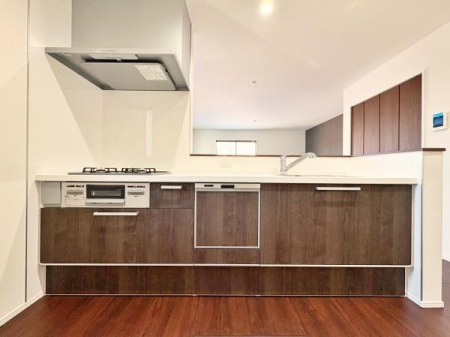 �_�ސ쌧���l�s���J�扺���J3���ڂ̐V�z��ˌ��ẴL�b�`��