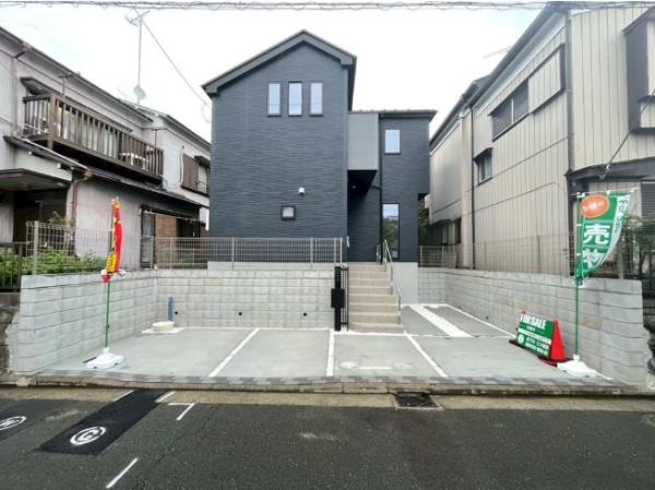 �_�ސ쌧���l�s���J�戢�v�a��3���ڂ̐V�z��ˌ��Ă̑O�ʓ��H�܂ތ��n�ʐ^