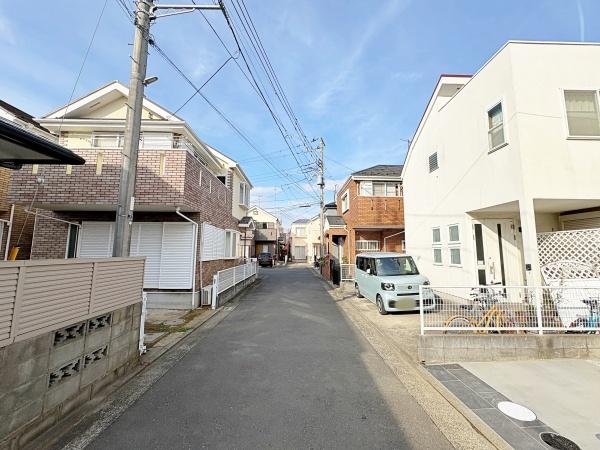 �_�ސ쌧������s�����u2���ڂ̐V�z��ˌ��Ă̑O�ʓ��H�܂ތ��n�ʐ^