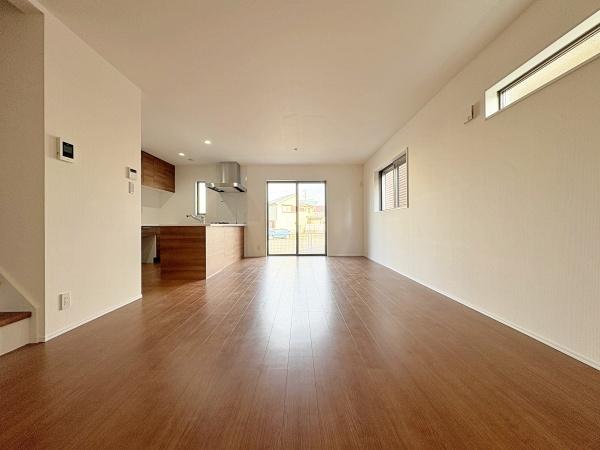 �_�ސ쌧������s�����u2���ڂ̐V�z��ˌ��Ẵ��r���O