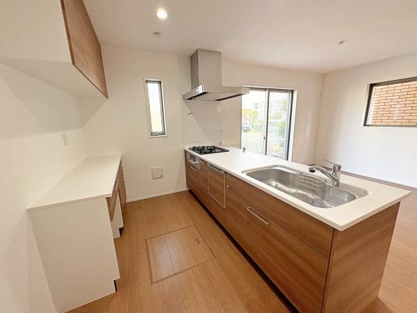 �_�ސ쌧������s�����u2���ڂ̐V�z��ˌ��ẴL�b�`��