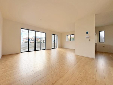 �_�ސ쌧���l�s���J�拴��3���ڂ̐V�z��ˌ��Ẵ��r���O