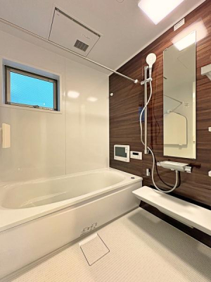 �_�ސ쌧���s�K��ˉz1���ڂ̐V�z��ˌ��Ă̗���