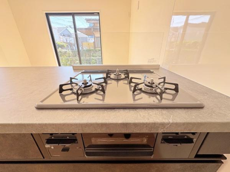 �_�ސ쌧���l�s���J�拴��3���ڂ̐V�z��ˌ��ẴL�b�`��