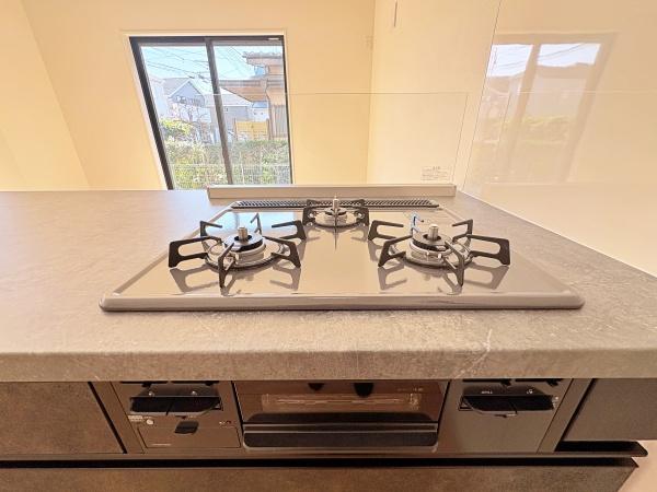 �_�ސ쌧���l�s���J�拴��3���ڂ̐V�z��ˌ��ẴL�b�`��