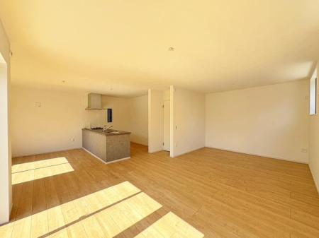 �_�ސ쌧���l�s���J�拴��3���ڂ̐V�z��ˌ��Ẵ��r���O