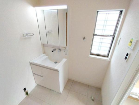 �_�ސ쌧���l�s�h��}��5���ڂ̒��È�ˌ��Ă̐��ʑ�E���ʏ�