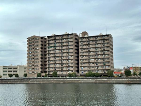 �_�ސ쌧���l�s�ߌ���ߌ�����3���ڂ̒��Ã}���V�����̌��n�O�ώʐ^