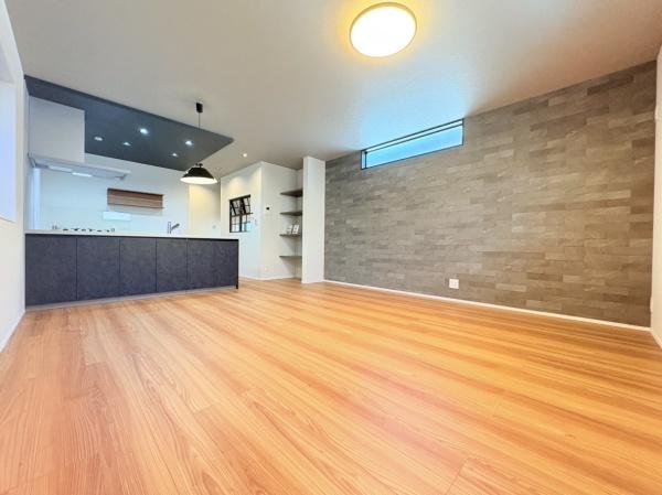 �_�ސ쌧���l�s��撆�c��5���ڂ̐V�z��ˌ��Ẵ��r���O