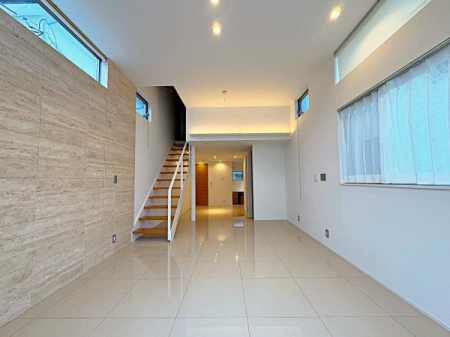 �����s���c�J���n3���ڂ̒��È�ˌ��Ẵ��r���O