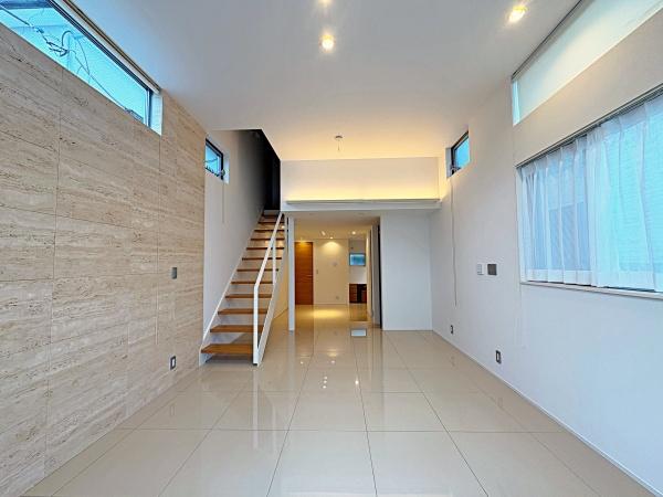 �����s���c�J���n3���ڂ̒��È�ˌ��Ẵ��r���O