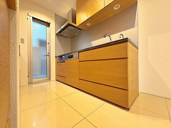 �����s���c�J���n3���ڂ̒��È�ˌ��Ẳ摜