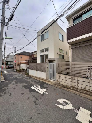 �����s���c�J���n3���ڂ̒��È�ˌ��Ă̑O�ʓ��H�܂ތ��n�ʐ^