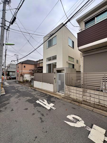 �����s���c�J���n3���ڂ̒��È�ˌ��Ă̑O�ʓ��H�܂ތ��n�ʐ^