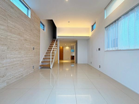 �����s���c�J���n3���ڂ̒��È�ˌ��Ẵ��r���O