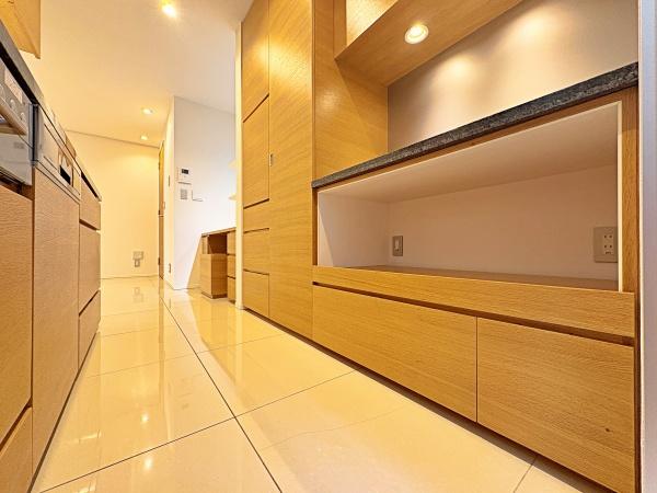 �����s���c�J���n3���ڂ̒��È�ˌ��ẴL�b�`��