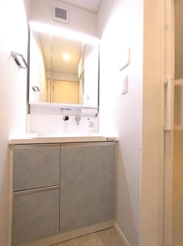 �_�ސ쌧������s����1���ڂ̒��È�ˌ��Ă̐��ʑ�E���ʏ�